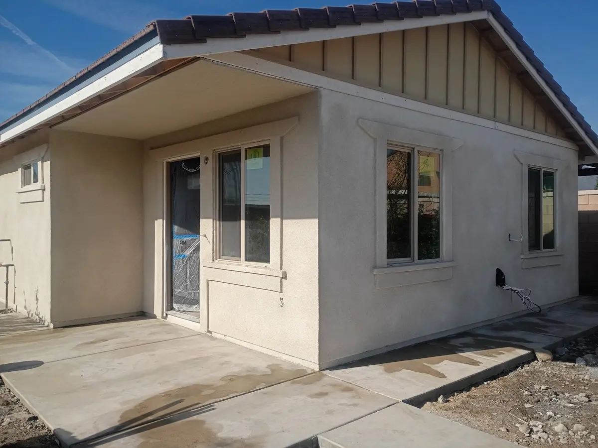 Detached ADU with stucco and board-and-batten gable, by J.O. Construction, ADU builder in chino, CA